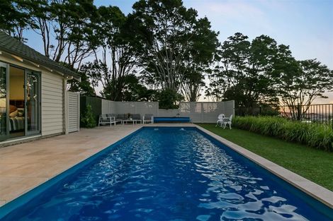 Photo of property in 251 Kaipara Road, Papakura, 2582