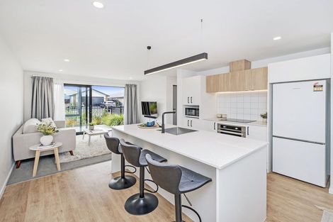 Photo of property in 12 Miromiro Street, Broomfield, Christchurch, 8042