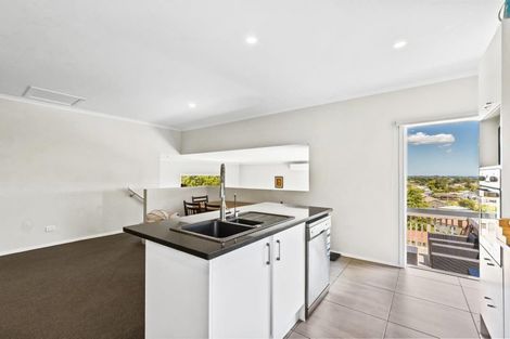 Photo of property in 159 Keri Vista Rise, Papakura, 2110