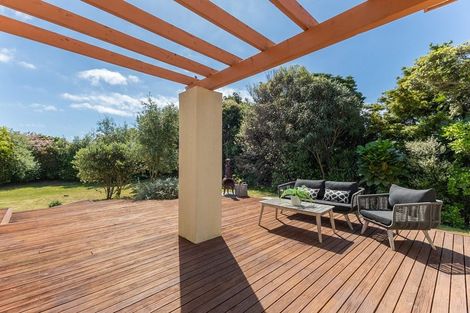 Photo of property in 15 Compass Court, Paraparaumu, 5032