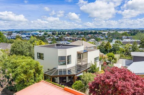 Photo of property in 135a Lake Crescent, Hamilton Lake, Hamilton, 3204