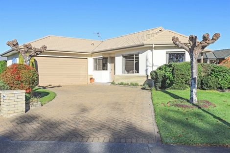 Photo of property in 6 Flemington Place, Taradale, Napier, 4112