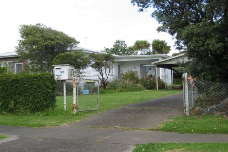 Photo of property in 2/37a Mcintyre Road, Mangere Bridge, Auckland, 2022