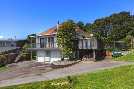 Photo of property in 14 Longitude Place, Whitby, Porirua, 5024