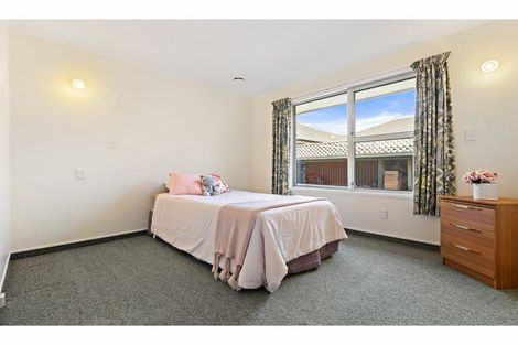 Photo of property in 12a Gamblins Road, Saint Martins, Christchurch, 8022