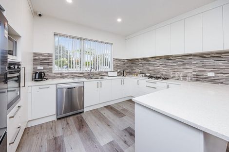 Photo of property in 7 Carlie Street, Papatoetoe, Auckland, 2025