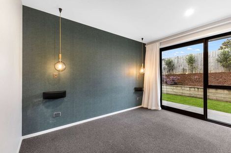 Photo of property in 9 Rehua Place, Waiwhakaiho, New Plymouth, 4312