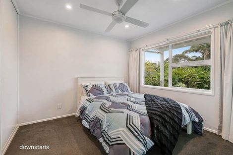 Photo of property in 1/302 Sunset Road, Windsor Park, Auckland, 0632