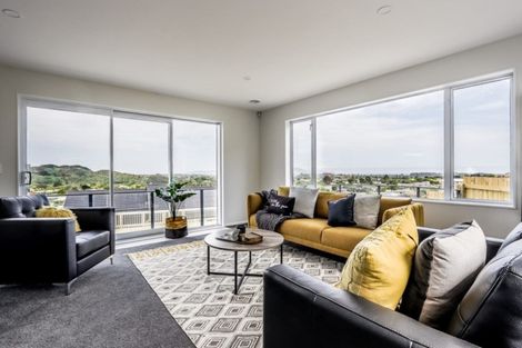 Photo of property in 103 Kakariki Grove, Waikanae, 5036