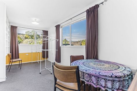 Photo of property in 178 Huatoki Street, Upper Vogeltown, New Plymouth, 4310