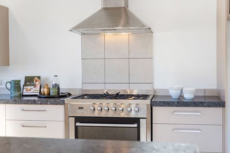 Photo of property in 26 Cottonwood Close, Paraparaumu Beach, Paraparaumu, 5032