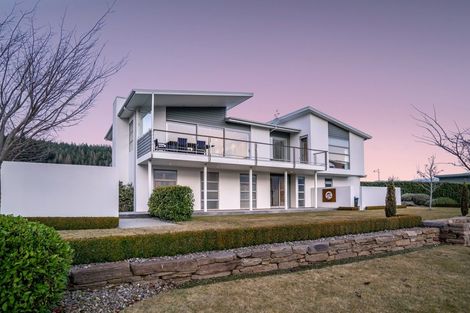 Photo of property in 6 Clearview Street, Wanaka, 9305