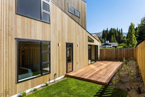 Photo of property in 1/61 Eely Point Road, Wanaka, 9305