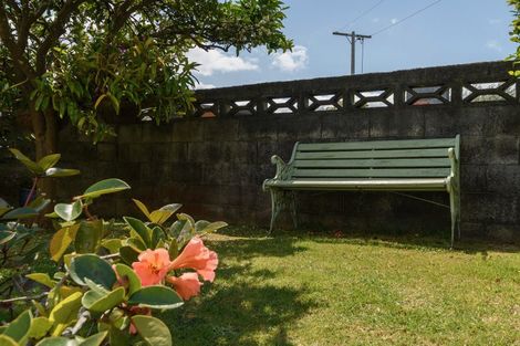 Photo of property in 247a Ngatai Road, Otumoetai, Tauranga, 3110