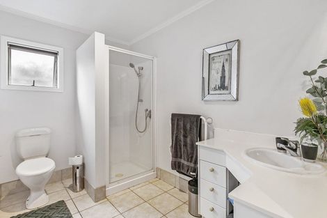 Photo of property in 11 Sykes Avenue, Hatfields Beach, Orewa, 0931