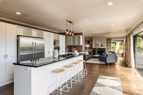 Photo of property in 61a Fairmount Road, Titirangi, Auckland, 0604