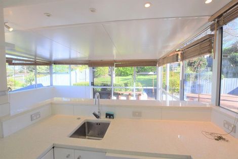 Photo of property in 23 Fitzwater Place, Henderson, Auckland, 0612