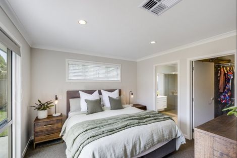Photo of property in 17 Aoraki Road, Poraiti, Napier, 4112