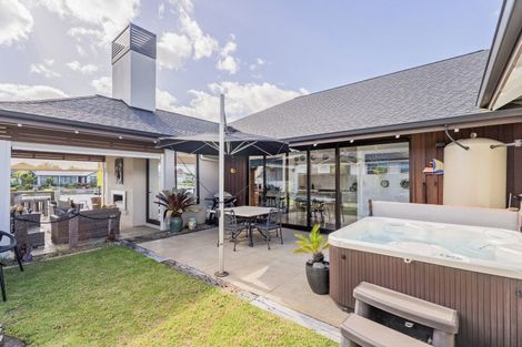 Photo of property in 15 Leeward Drive, Whitianga, 3510