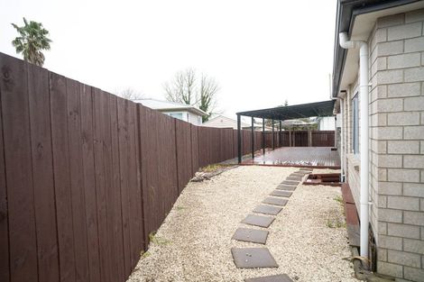 Photo of property in 17 Clendon Place, Manurewa, Auckland, 2102