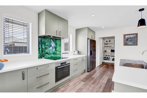 Photo of property in 3 Mccahon Drive, Rangiora, 7400