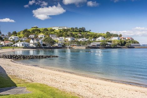 Photo of property in 11 Cheltenham Road, Devonport, Auckland, 0624