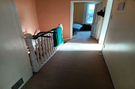 Photo of property in 23 Hawker Street, Mount Victoria, Wellington, 6011