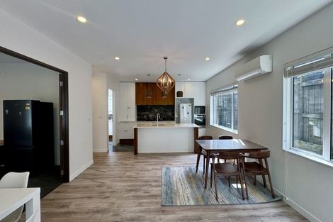 Photo of property in 31a Wairau Road, Forrest Hill, Auckland, 0627