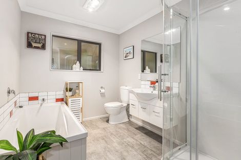 Photo of property in 9 Moonsail Drive, Whitby, Porirua, 5024