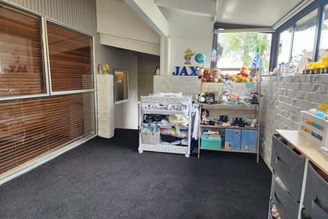 Photo of property in 3/42 James Laurie Street, Henderson, Auckland, 0612