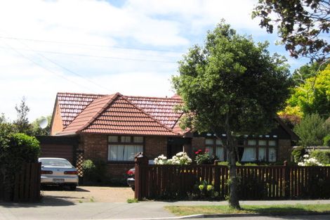 Photo of property in 14 Fovant Street, Russley, Christchurch, 8042