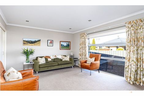 Photo of property in 24 Tancred Street, Geraldine, 7930