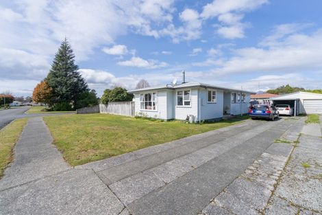 Photo of property in 35 Mararoa Drive, Manapouri, 9679