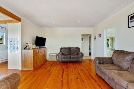 Photo of property in 17b Brightside Road, Stanmore Bay, Whangaparaoa, 0932