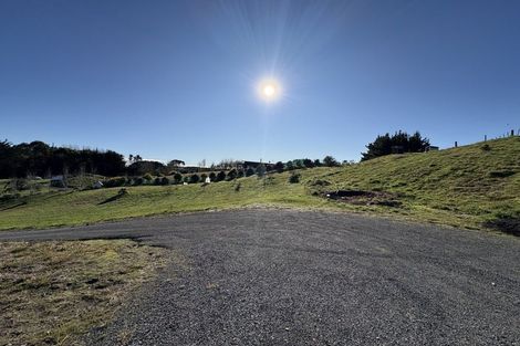 Photo of property in 21 Kristin Place, Manakau, Levin, 5573