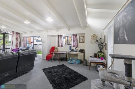 Photo of property in 5 Frosses Place, Massey, Auckland, 0614