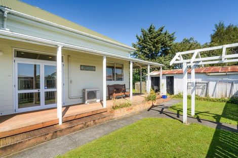 Photo of property in 20 Ross Street, Marton, 4710