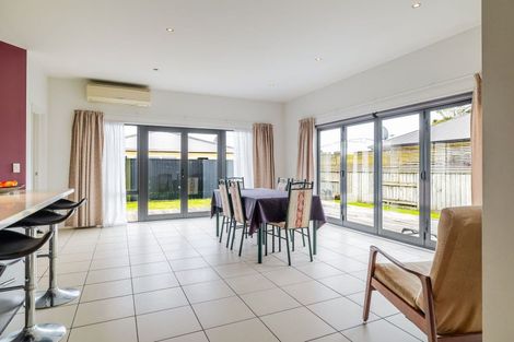Photo of property in 14 Stewart Crescent, Hokowhitu, Palmerston North, 4410