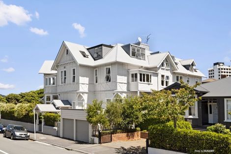 Photo of property in The Villas, 33u9 Hobson Street, Thorndon, Wellington, 6011