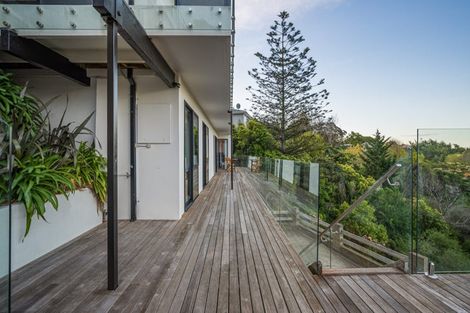 Photo of property in 21 Whareora Terrace, Cashmere, Christchurch, 8022
