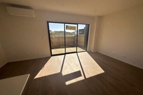 Photo of property in 33 Hearth Street, Flat Bush, Auckland, 2019