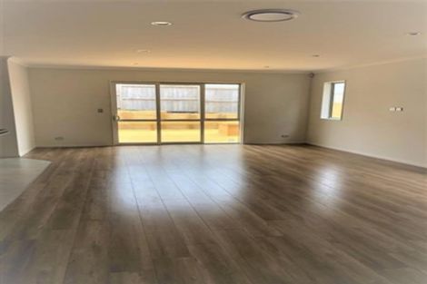 Photo of property in 29 Cooladawson Drive, Flat Bush, Auckland, 2019