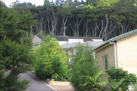 Photo of property in 58 Staincross Street, Green Bay, Auckland, 0604