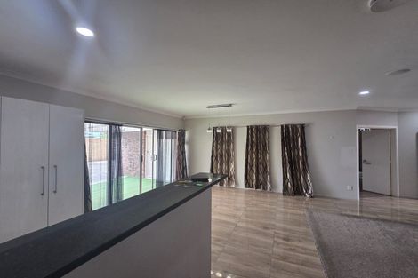 Photo of property in 2/4 Carlie Street, Papatoetoe, Auckland, 2025