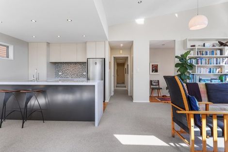 Photo of property in 140 Port Hills Road, Heathcote Valley, Christchurch, 8022