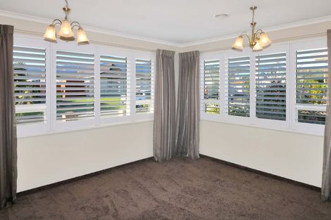 Photo of property in 33 Whitley Avenue, Ebdentown, Upper Hutt, 5018