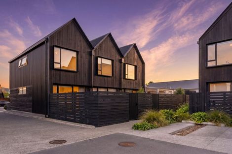 Photo of property in 11a Cuba Street, Petone, Lower Hutt, 5012