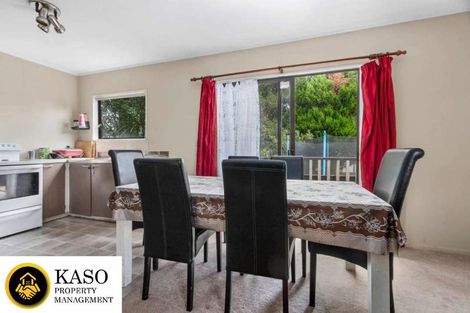 Photo of property in 3/26 Queen Mary Avenue, New Lynn, Auckland, 0600