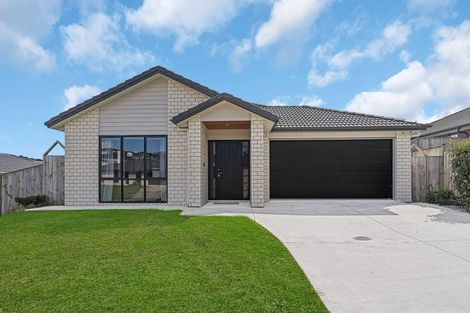 Photo of property in 98 Harriet Johnston Drive, Pokeno, 2402