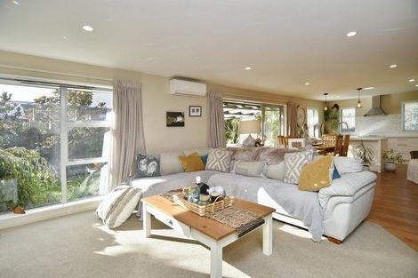 Photo of property in 12 Galatos Street, Rangiora, 7400